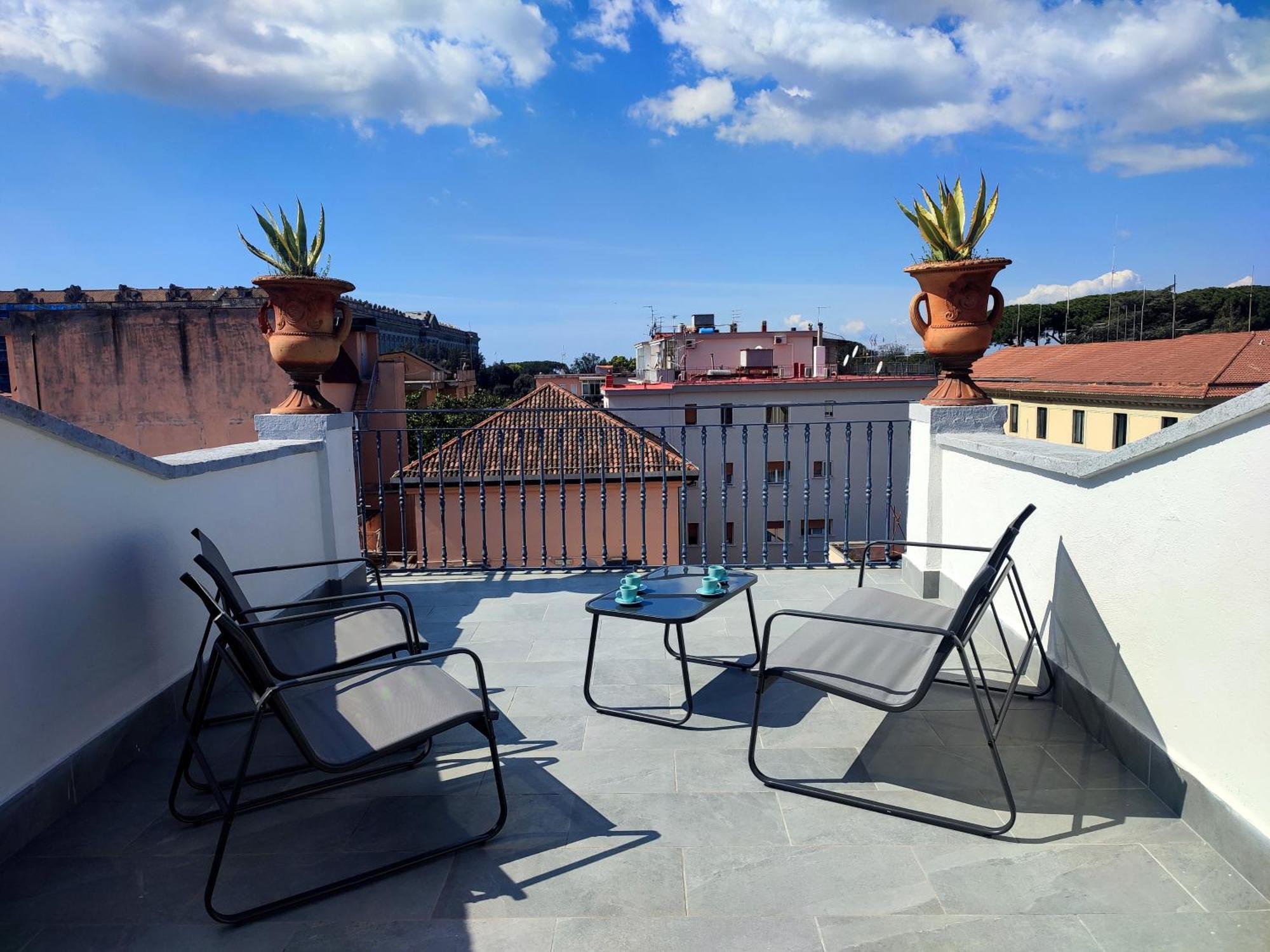 Terrazza Reale - Suite 2 Caserta Exterior foto